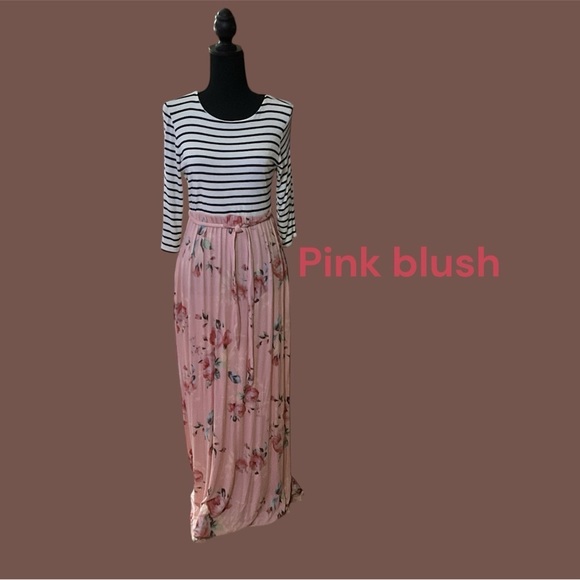 WOMENS SIZE SMALL MAXI MATERNITY DRESS BY PINKBLUSH GENTLY WORN - Picture 1 of 2